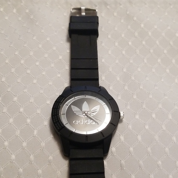 Mens adidas watch - Picture 4 of 4